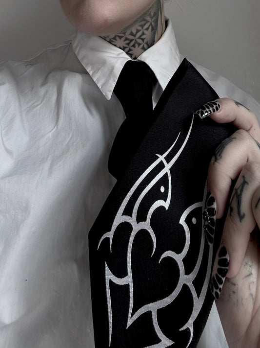 🕸️ Tribal “Soul Ties”